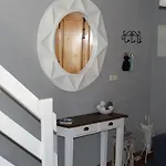 La Casita Gris *
